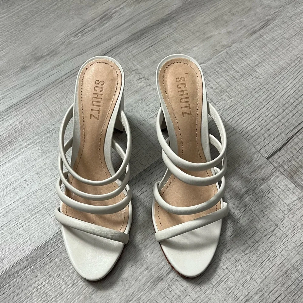 SCHUTZ Felisa Heel Pearl Strappy Block Heels Size 7